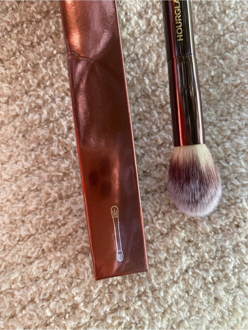 Hourglass Dual-Ended Powder Brush in Copper and White-Tip Bristles